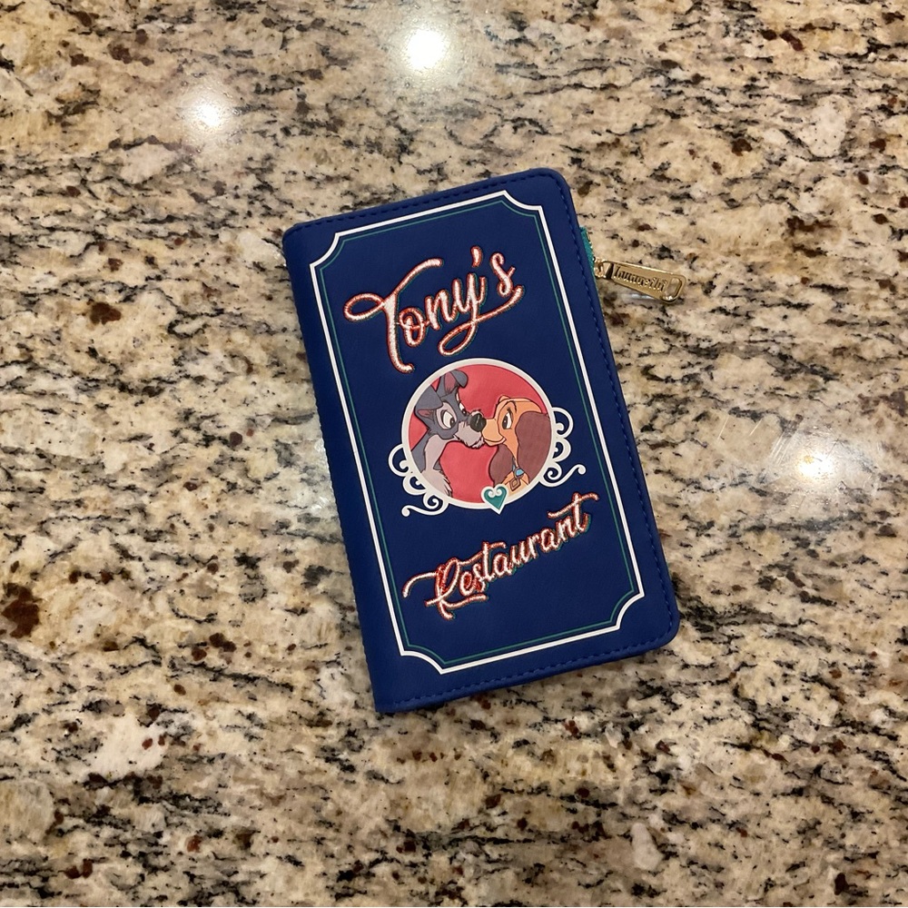 NWOT Disney Loungefly “Lady and the Tramp” wallet